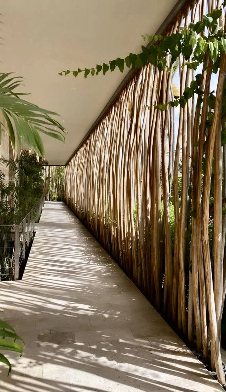 Arquitectura Bioclimática Inspirada en Soluciones Ancestrales: El Futuro se Construye con Sabiduría del Pasado 6 Uso de materiales naturales y vegetación en arquitectura bioclimática