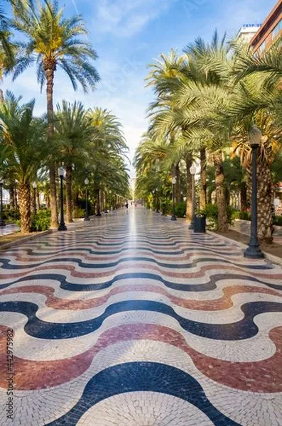 Detalle de mosaico en la Explanada de Alicante